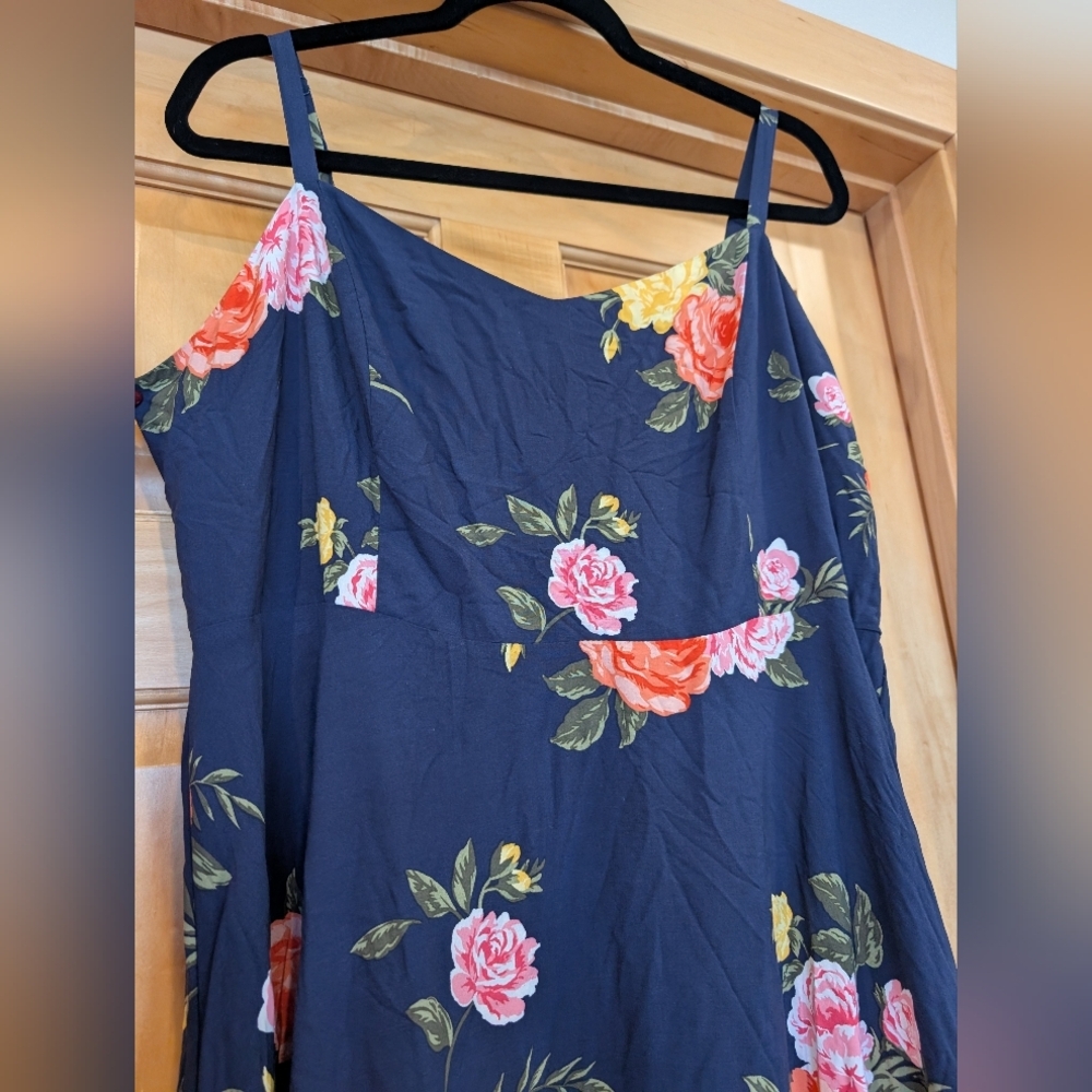 Old Navy Navy Floral Mini Dress - Picture 3 of 10